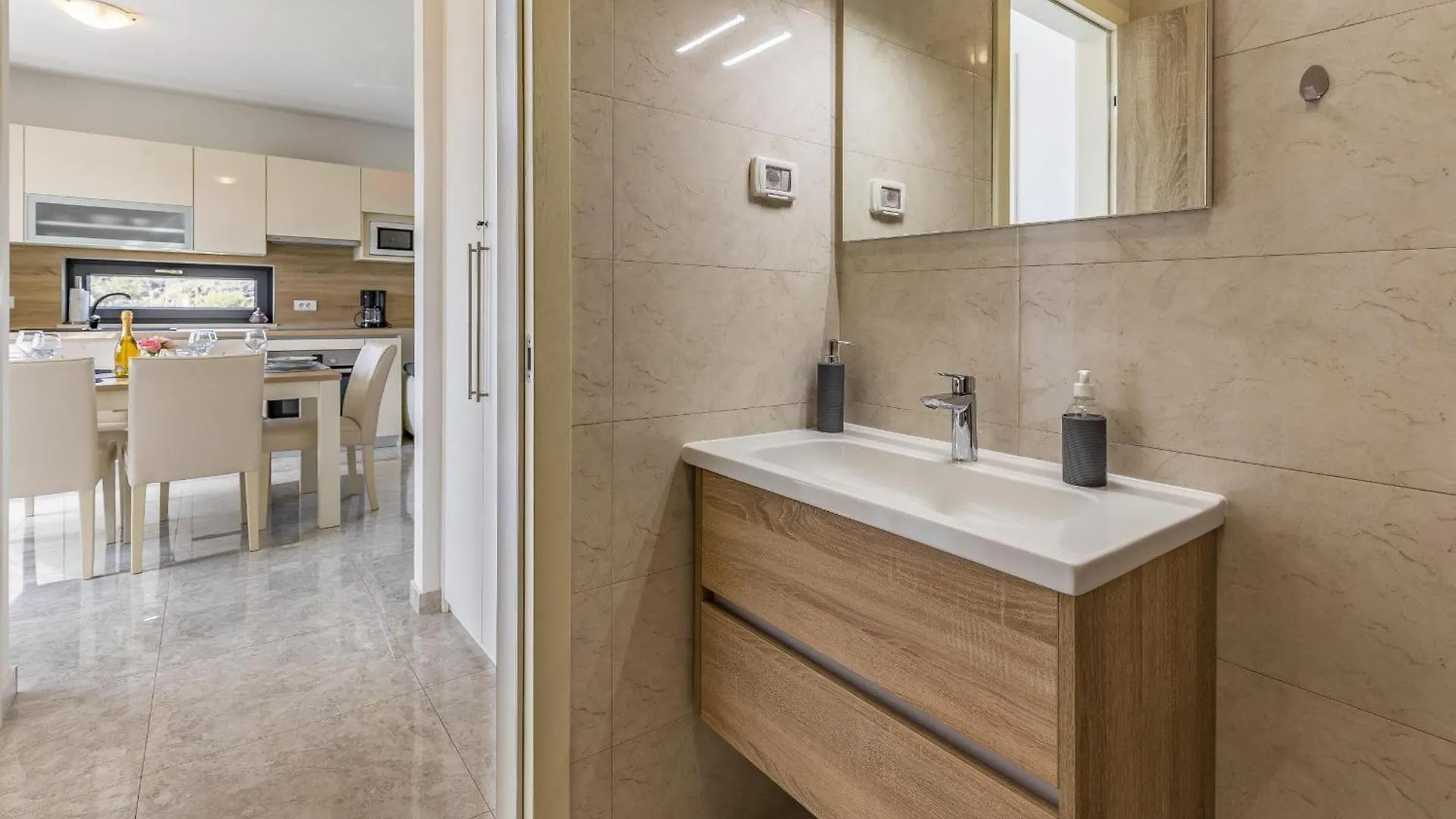 מדולין Sea View Bijeca Apartments