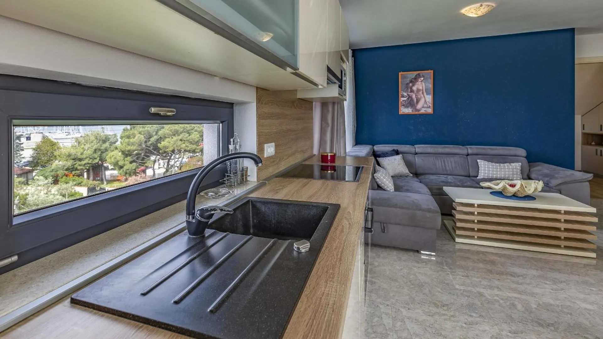 מדולין Sea View Bijeca Apartments 0*,